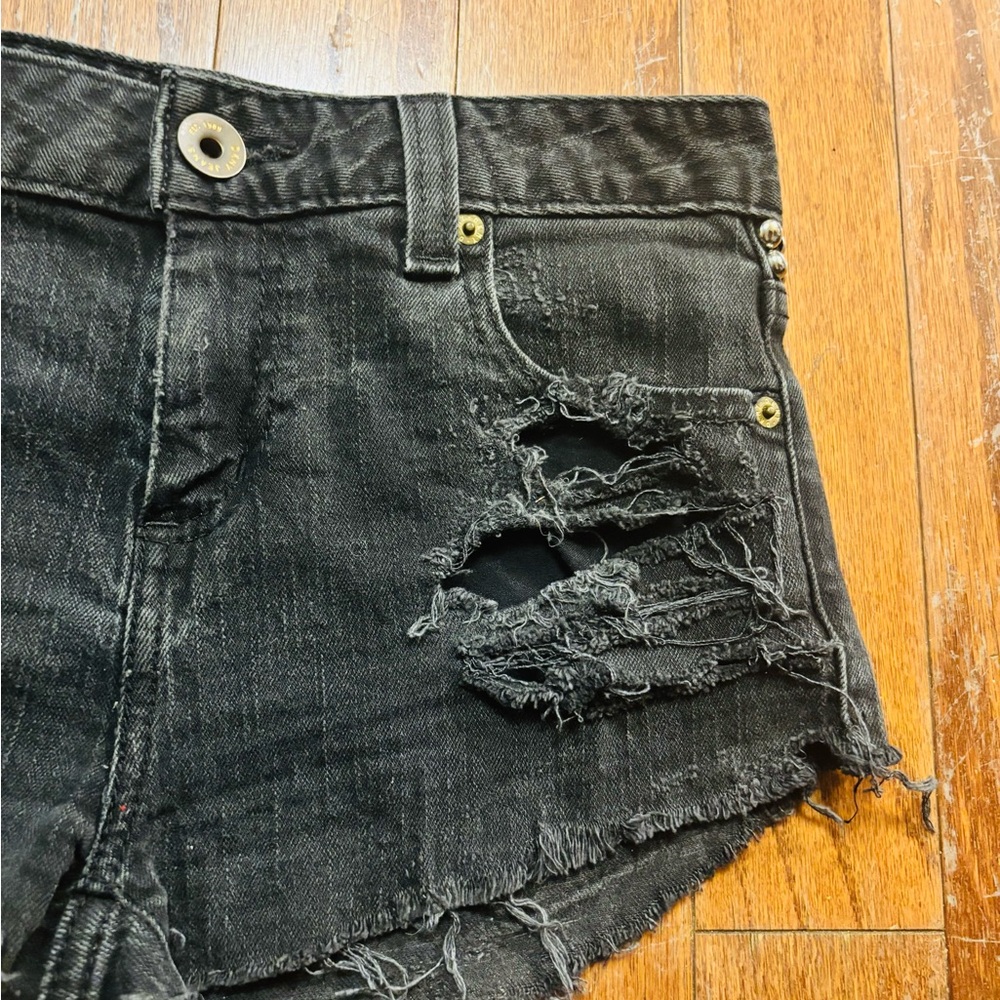 DKNY Vintage Black Distressed Denim Shorts with Studs EUC Size 2 - Picture 4 of 7